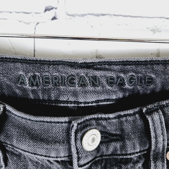 AMERICAN EAGLE | 90s bootcut distressed busted knee jeans 2022 - Picture 5 of 8
